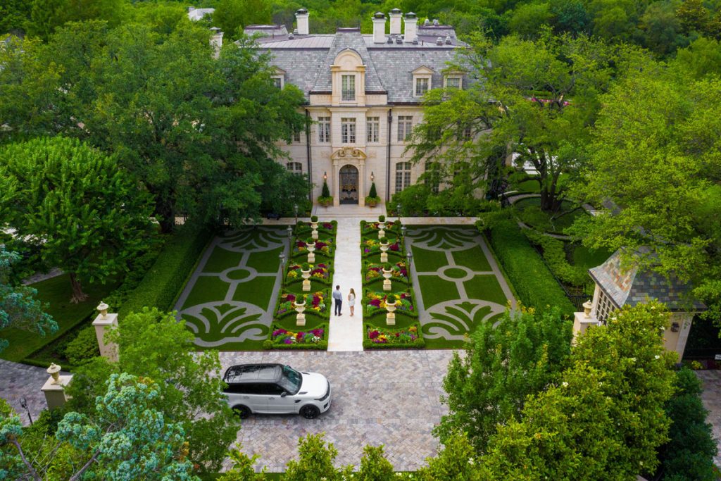 Palatial Classical Style Estate With Geometric Lakefront Garden