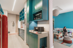 Vibrant Kitchen Design With Azure Blue And Red Orange Theme ...