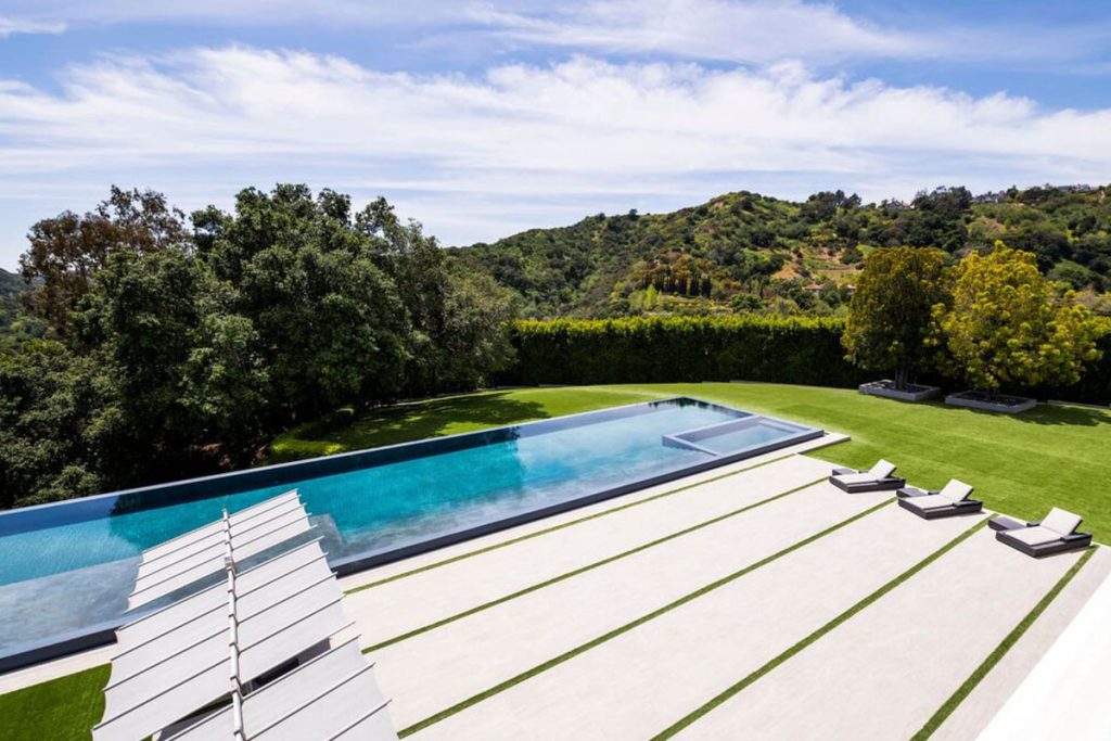 Inside Jennifer Lopez And Ben Affleck’s Beverly Hills Dream Home