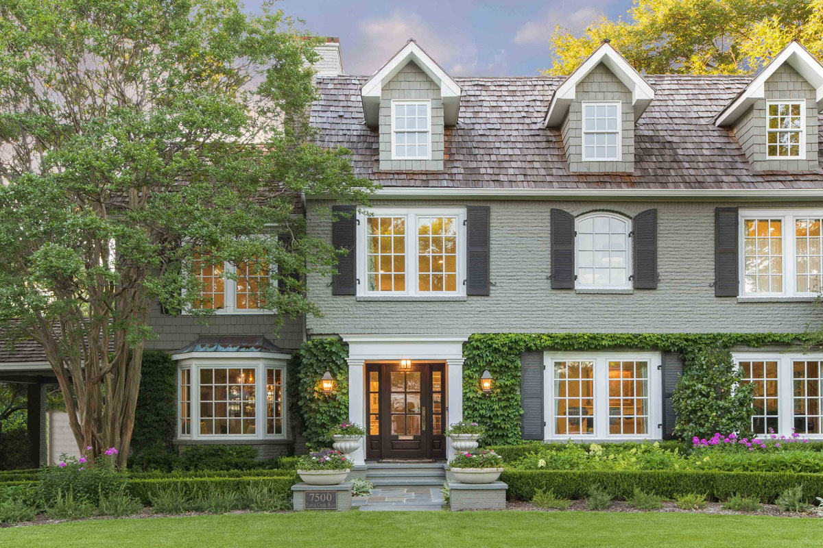 Dream Home with Curb Appeal and Cape Cod Feel