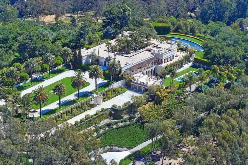 Mediterranean-Style Mansion on a Grand Estate in Montecito