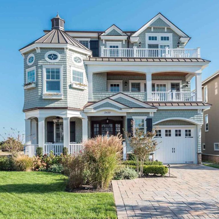 Oceanfront Beach Cottage with Charming Coastal Character