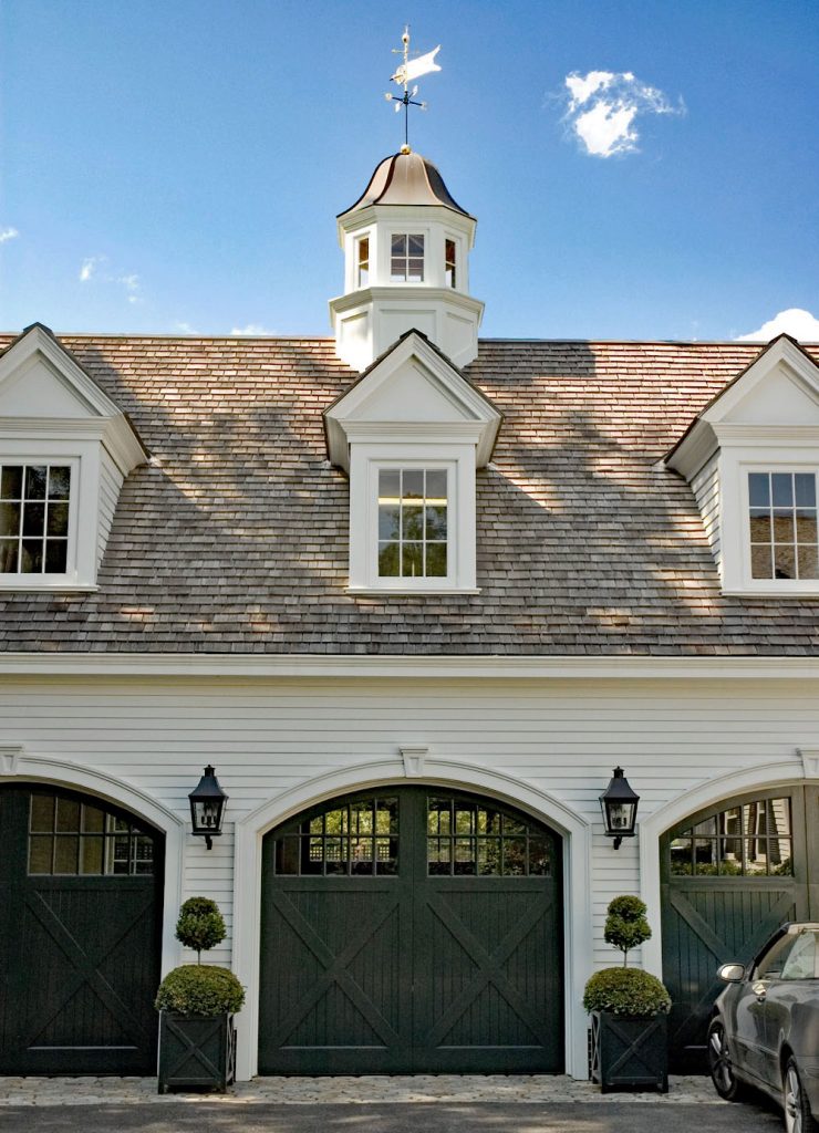 Timeless Classic New England Colonial Style Carriage House