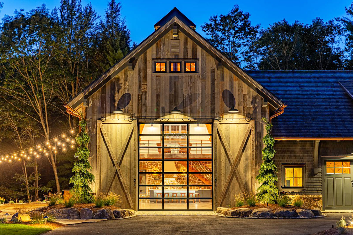 Country Barn with Giant Barn Doors