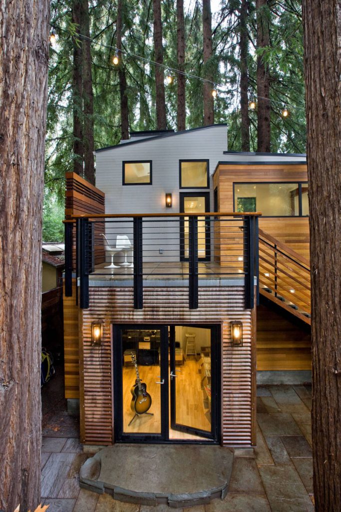 Custom Modern Home Extension and Garage in the Middle of a Redwood Forest