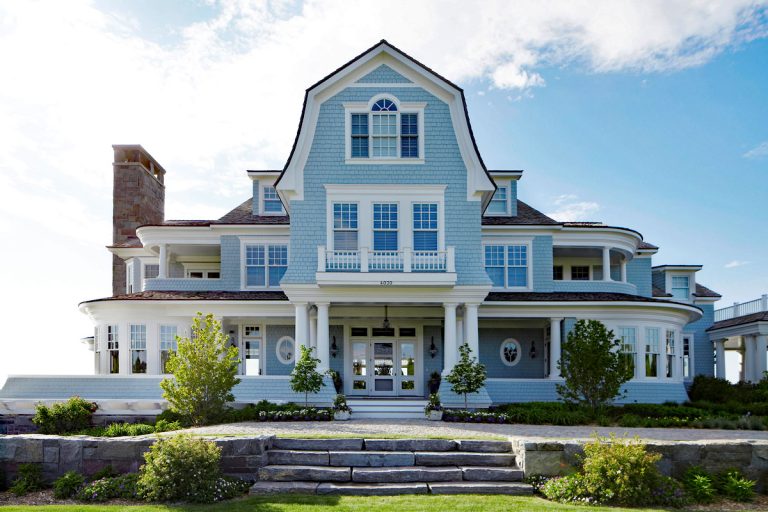 Lake Michigan House with an Exotic Style Nautical Theme