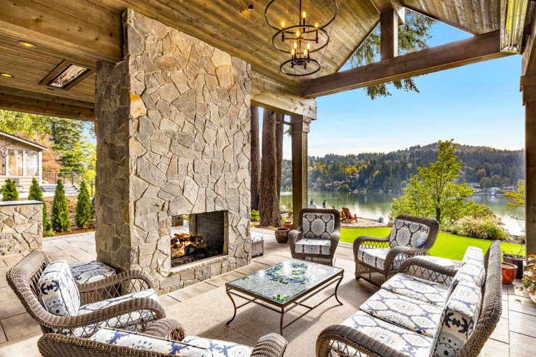 The Ultimate Private Lakeside Paradise On Oswego Lake   Exclusive Lakefront Home Lake Oswego 2 768x512 