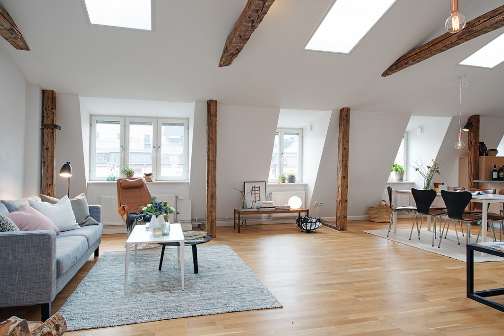 Refurbished Loft Apartment With Exposed Wood Beams | iDesignArch ...