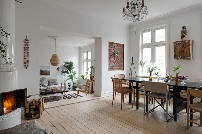 Stylishly Renovated Modern Apartment With Wooden Floor And Decorative ...