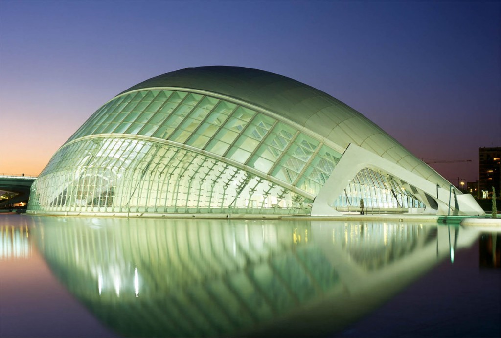 L’Hemisfèric: An Eye-Catching Architectural Masterpiece In Valencia