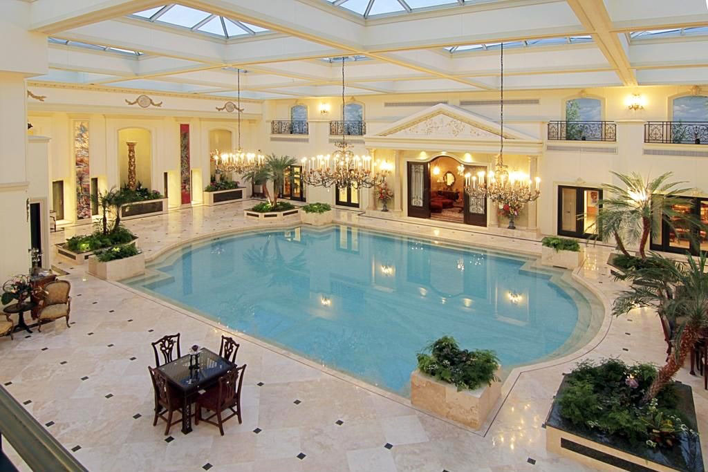 luxury home pool