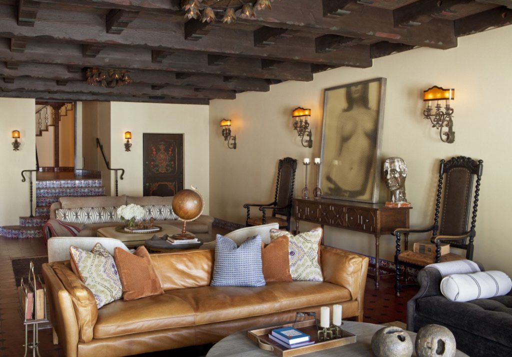 Mediterranean-Inspired Spanish Colonial Revival Luxury House in Los Angeles
