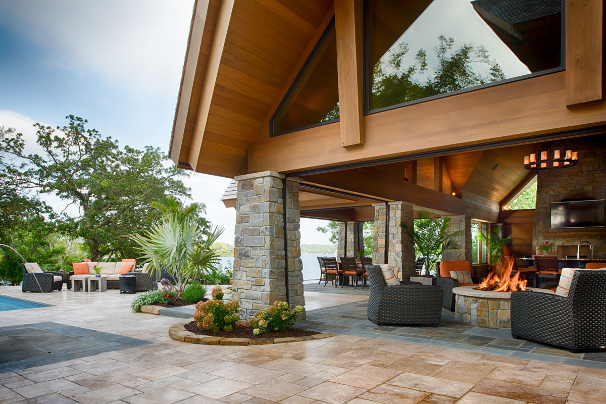 Lakefront Cabana by the Pool