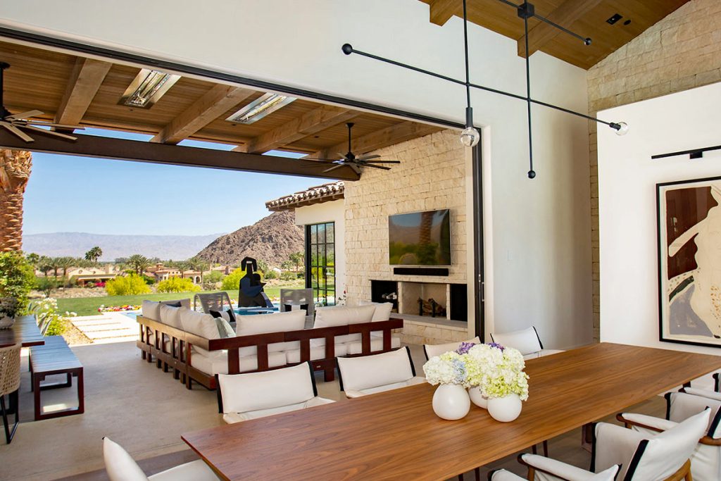 The Simple Elegance of a Hacienda-Style Ranch in La Quinta