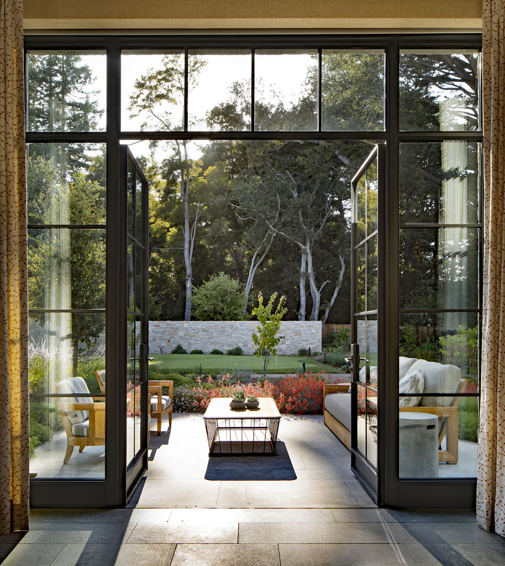 Courtyard Patio with Backyard Putting Green