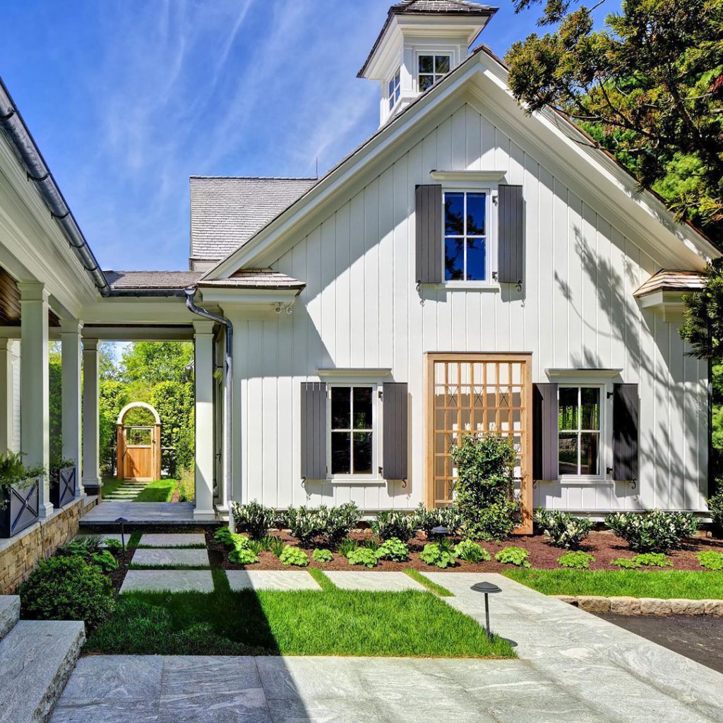 New England Dream Home With Timeless Farmhouse Look