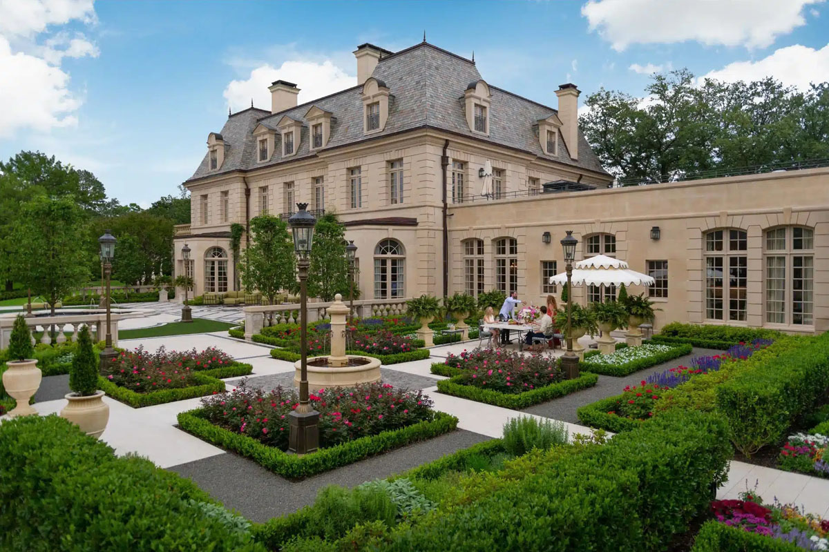 European-Style Mansion with Manicured Garden