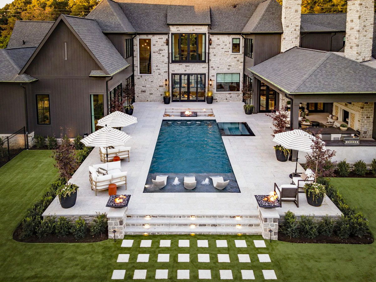 Luxury Estate Backyard Pool Oasis